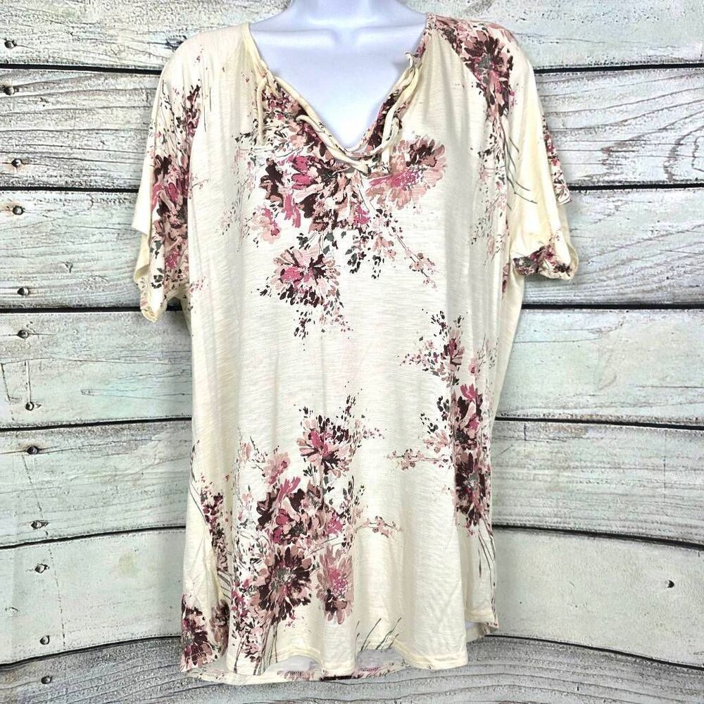 Maurices Cream Floral Print Lace-Up Blouse Women’s Size M
